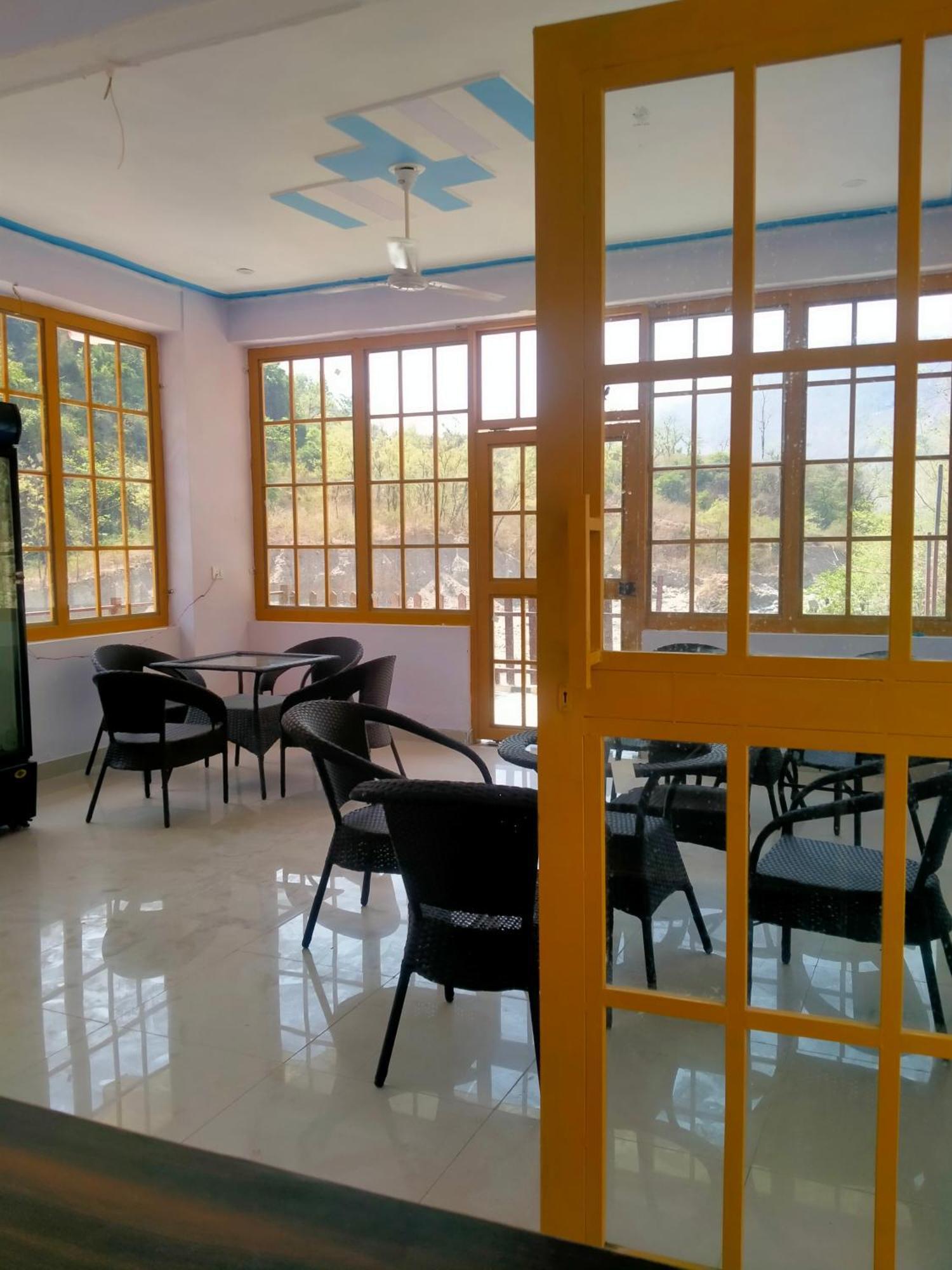 Manbhawan River Resort Kokhliyal Gaon Εξωτερικό φωτογραφία